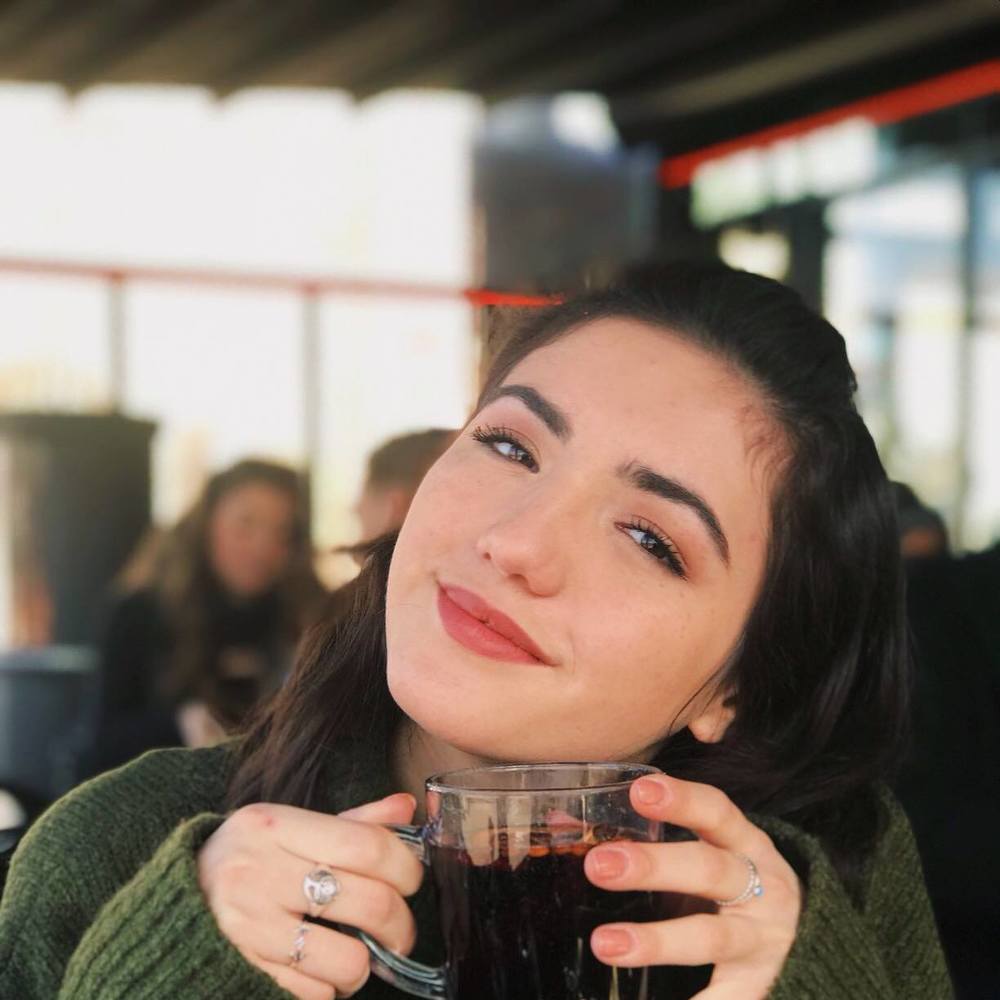 Meet your Posher, Summer